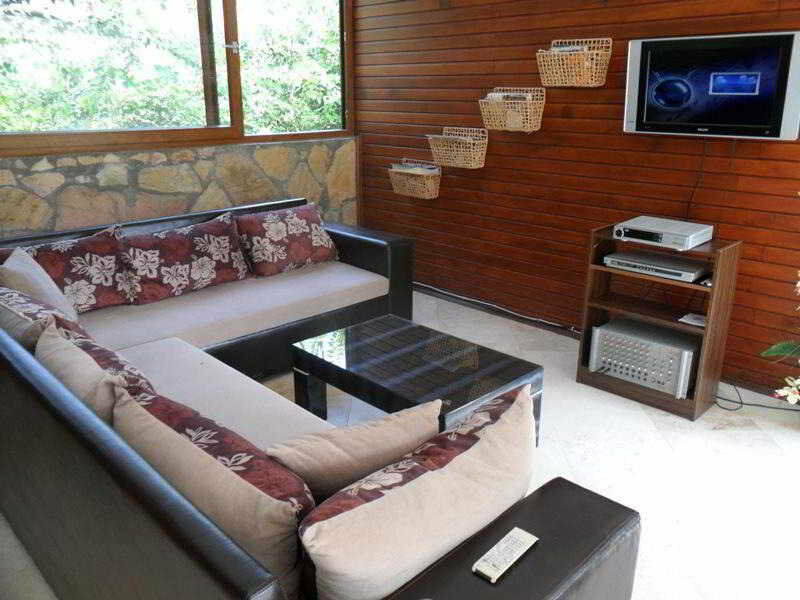 Boutique 2*